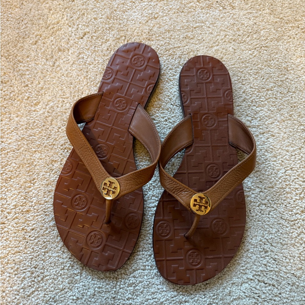 Tory Burch Tan Sandals with Gold Emblem